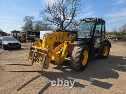 2020 JCB 533-105 Turbo telehandler with forks digger loader 10.5 metre