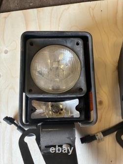 2x JCB HEAD LAMPS LEFT HANDED SPARES REPAIRS UNTESTED TELEHANDLER £150+VAT