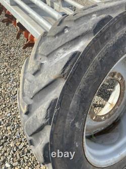 445 / 50 D710 28 Inch JCB Tele Handler Wheels Solid Rubber