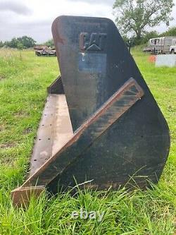 CAT Telehandler Bucket JCB