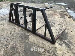 Heavy duty very Large Square And round bale spike with JCB brackets