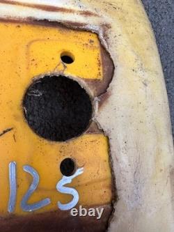 JCB 520-50 FRONT WING RH 21kg