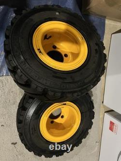 JCB Electric 30-19e Teletruck/ Telehandler Rear Wheel And Tyre Set 21 x 8-9