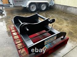 JCB Q-Fit to JCB Tool Carrier Interchanger Adapter