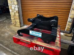 JCB Q-Fit to JCB Tool Carrier Interchanger Adapter