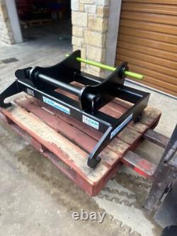 JCB Q-Fit to JCB Tool Carrier Interchanger Adapter