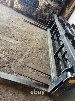 JCB / manitou Telehandler Tractor Pallet Forks 3m wide on fixed frame