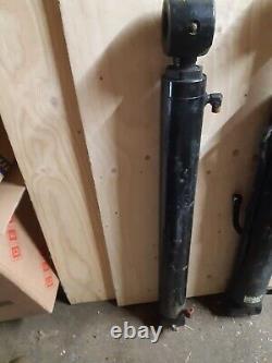 Jcb Hydraulic Ram Digger Telehandler, 830 Centres, Log Splitter