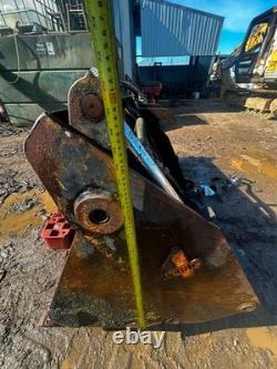 Mcconnel 4-in-1 Bucket Loader Tractor Telehandler Digger Grab Jcb Hitachi Doosan