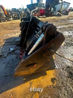 Mcconnel 4-in-1 Bucket Loader Tractor Telehandler Digger Grab Jcb Hitachi Doosan