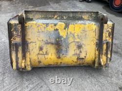 Narrow JCB fork lift telehandler bucket small 1.4m wide delivery arranged