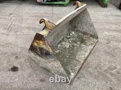 Narrow JCB fork lift telehandler bucket small 1.4m wide delivery arranged