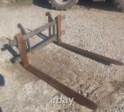 Set of Pallet forks on Volvo l20/25 Wheel loader brackets, telehandler, skidsteer