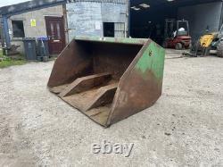 Sutton Tow Tip Bucket. Loader Telehandler Loadall Trailer Shovel Spreader JCB