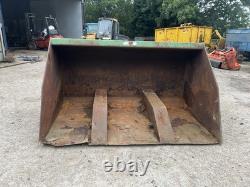Sutton Tow Tip Bucket. Loader Telehandler Loadall Trailer Shovel Spreader JCB