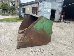 Sutton Tow Tip Bucket. Loader Telehandler Loadall Trailer Shovel Spreader JCB