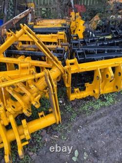 Various JCB Q-Fit headstock