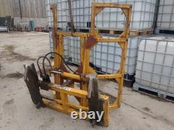 Vertical Round Bale Grab For 2 Bales JCB Brackets