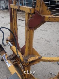 Vertical Round Bale Grab For 2 Bales JCB Brackets