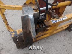 Vertical Round Bale Grab For 2 Bales JCB Brackets